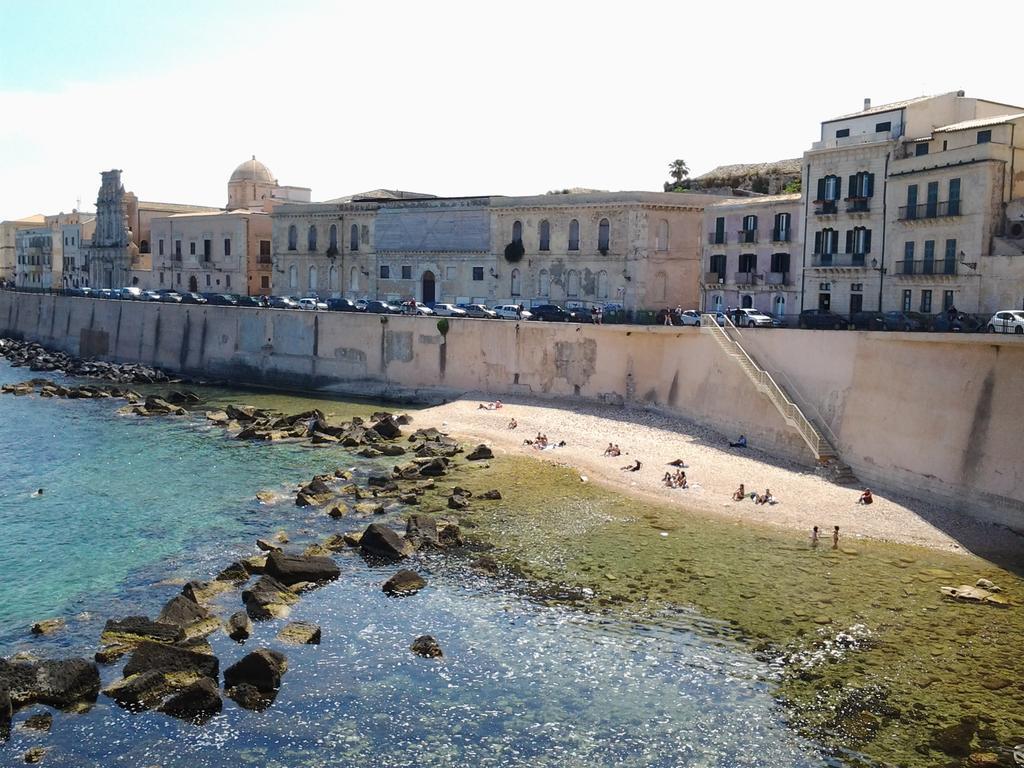 La Casa Di Ilde Al Duomo - Ortigia Holidays Syrakus Exterior foto